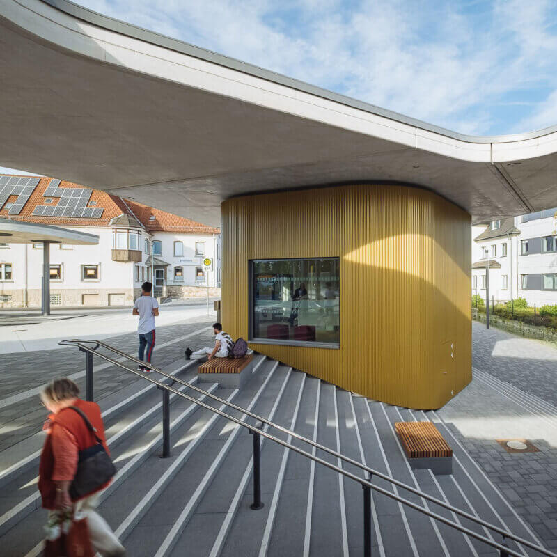 Bahnhof und Zob Korbach - BKSA